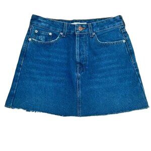 BERSHKA JEAN SHORTS SIZE 04